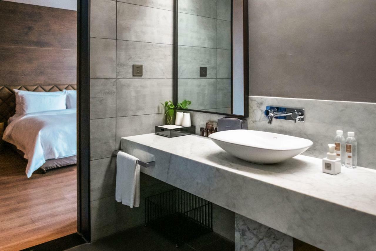 M Hotel Чженчжоу Екстер'єр фото